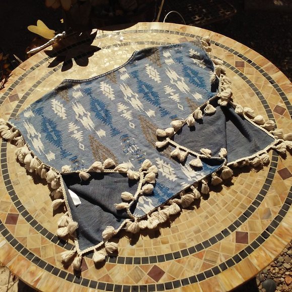 Hollister Knit Aztec Tribal Poncho Top One Size V-Neck Boho Tassle Fringe Trim - Picture 11 of 12